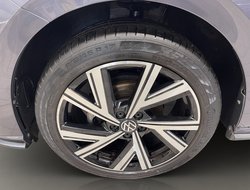 Polo VI 1.0 TSI R-Line R-Line IQLight ACC AUT LM