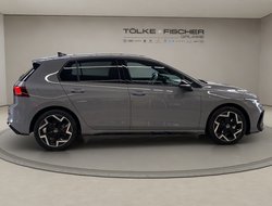 Golf R-Line Black Style 1.5 l eTSI DSG ACC AUT LM