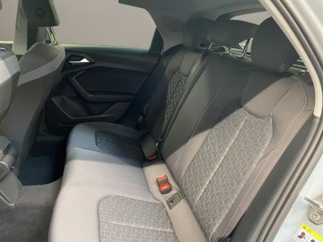 A1 Sportback 30 1.0 TFSI S-Line S-line ACC AUT – Bild 15