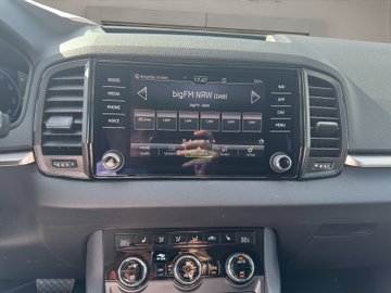 Karoq 2.0 TDI DSG Balance ACC AHK Navi LED – Bild 10