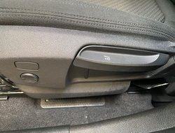 225 Active Tourer xe e  Advantage Pano AUT Navi