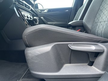 T-Roc 1.5 TSI R-Line Pano R-Line ACC AUT Kam. LM – Bild 10