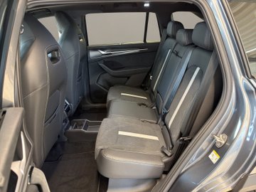 Kodiaq 4x4 Sportline DCC ACC AHK Navi Pano – Bild 15
