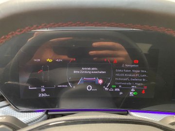 Q5 2.0 TDI quattro W Pano ACC AHK AUT Navi Pano – Bild 12
