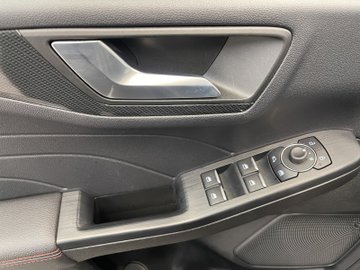 Kuga 2.5 Duratec PHEV ST-Line X ACC AUT Kam. HUD – Bild 9