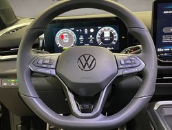 T-Roc R-Line 1.5 l eTSI OPF DSG R-Line IQLight