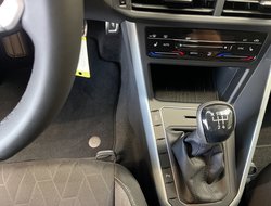 Polo GOAL 1.0 l  5-Gang IQLight Navi Virtual LED