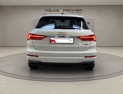Q3 40 2.0 TFSI quattro advanced Pano AUT Kam. LM
