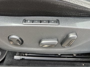Octavia Combi 2.0 TDI Style AHK AUT Navi Sportp. – Bild 9
