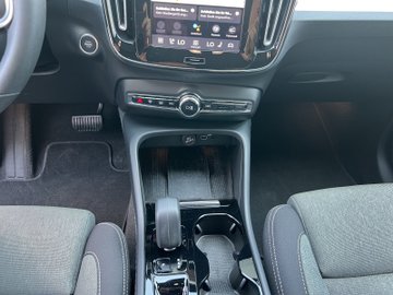 XC40 B4 Plus Bright ACC AUT Kam. – Bild 13