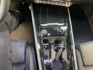 Q3 Sportback e-hybrid 1.5 200kW Pano S-line AHK – Bild 14