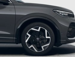 Tiguan R-Line 1,5 l eHybrid DCC R-Line ACC AUT