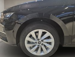 Octavia Combi 1.5 TSI Navi ACC Kamera SHZ PDC LED