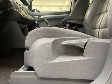 Touran 1.6 TDI Match Navi KlimaA. LM PDC SHZ – Bild 11