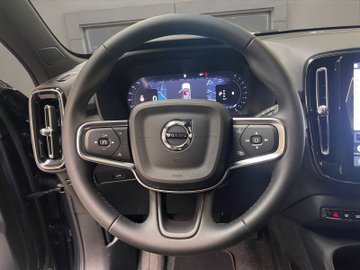XC40 B4 Plus Black Edition ACC AUT Kam. Navi 360 – Bild 11