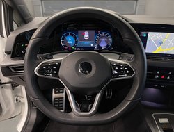 Golf VIII 2.0 TDI R-Line R-Line ACC AHK AUT Navi