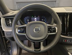 XC60 B5 (Diesel) Ultimate Dark ACC AHK AUT Kam.