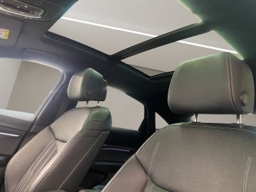 Q8 e-tron Sportback  55 quattro S-Line Pano AUT – Bild 18