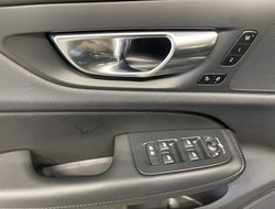 V60 Kombi T6 Twin Engine Plus Bright Recharge LM