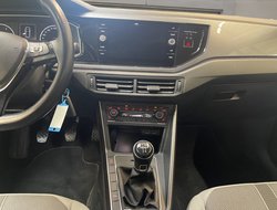 Polo VI 1.0 TSI Highline KlimaA. LM PDC SHZ