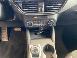 Kuga 2.5 Duratec PHEV ST-Line X ACC AUT Kam. HUD
