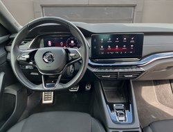 Octavia Combi 2.0 TDI Sportline DCC ACC Navi