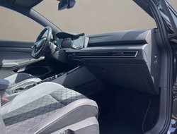 Golf VIII 1.5 eTSI R-Line R-Line IQLight ACC AHK