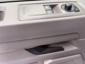 T7 Transporter Kasten 2.5 l eHybrid Autom – Bild 9