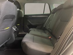 Superb Combi 2.0 TDI Style ACC AUT Kam. Navi LED
