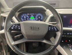 Q4 Sportback 50 quattro e-tron Basis AUT Navi LM