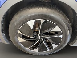 ID.5 Pro W Pano IQLight ACC AUT Kam. Navi Pano