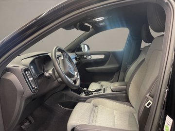 XC40 B3 Core AHK AUT Kam. Navi Standh. Virtual – Bild 8