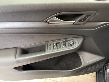 Golf VIII Variant 1.5 TSI Style ACC Virtual LED – Bild 9