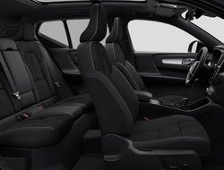 XC40 B3 Ultra Black Edition ACC AUT Kam. Navi LM