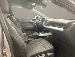 Q4 Sportback 50 quattro e-tron Basis AUT Navi LM