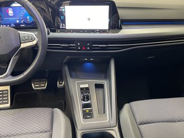Golf VIII 1.5 eTSI Active ACC AUT Navi Standh. – Bild 14