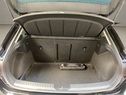 Leon 1.5 eTSI FR ACC AUT Kam. Navi Sportp. LED