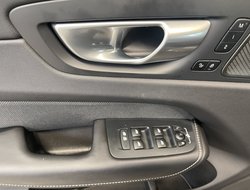 XC60 B5 Ultimate Black Edition ACC AUT Kam. Navi