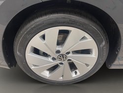 Golf VIII 1.5 eTSI W Style ACC AUT Kam. Navi HUD