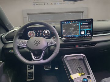 T-Roc R-Line 1.5 l eTSI OPF DSG R-Line IQLight – Bild 16