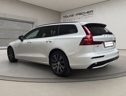 V60 Kombi T6 Twin Engine PHEV Plus Dark Recharge