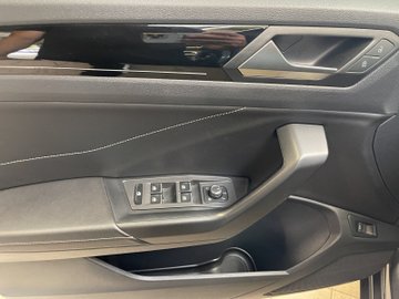 T-Roc 1.5 TSI R-Line Pano R-Line ACC AHK Kam. LM – Bild 9