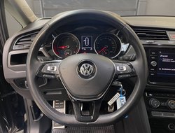 Touran 2.0 TDI BMT IQ.DRIVE Pano ACC AHK Navi LM
