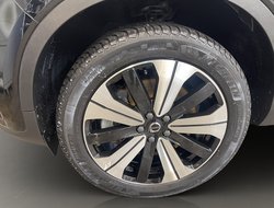XC40 P8 Core Recharge Pure Electric AUT Kam. LED