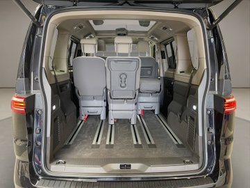 T7 Multivan 2.0 TDI DCC Pano IQLight ACC AUT Kam. – Bild 17