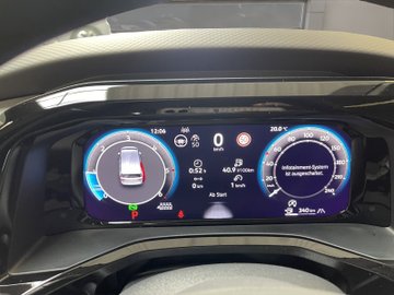 T7 Multivan 2.0 TDI lang Style DCC NaviPro Pano – Bild 12