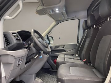 Crafter 35 2.0 TDI Kasten FWD mittellang AHK AUT – Bild 8