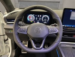 T-Roc R-Line 1.5 l eTSI OPF DSG R-Line IQLight