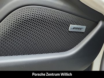 Taycan GTS InnoDrive Rückfahrkamera Head-Up BOSE – Bild 12