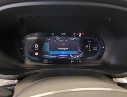 V60 Kombi T6 Twin Engine Plus Bright Recharge LM